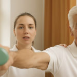 La Riabilitazione a Domicilio: Il Ruolo Cruciale del Servizio Spitex dopo Ictus o Fratture